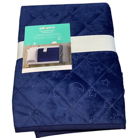 Pillowfort Waterproof Sleep Anywhere Kids' Pad 30" x 54" Blue Stars Moon - Picture 3 of 4